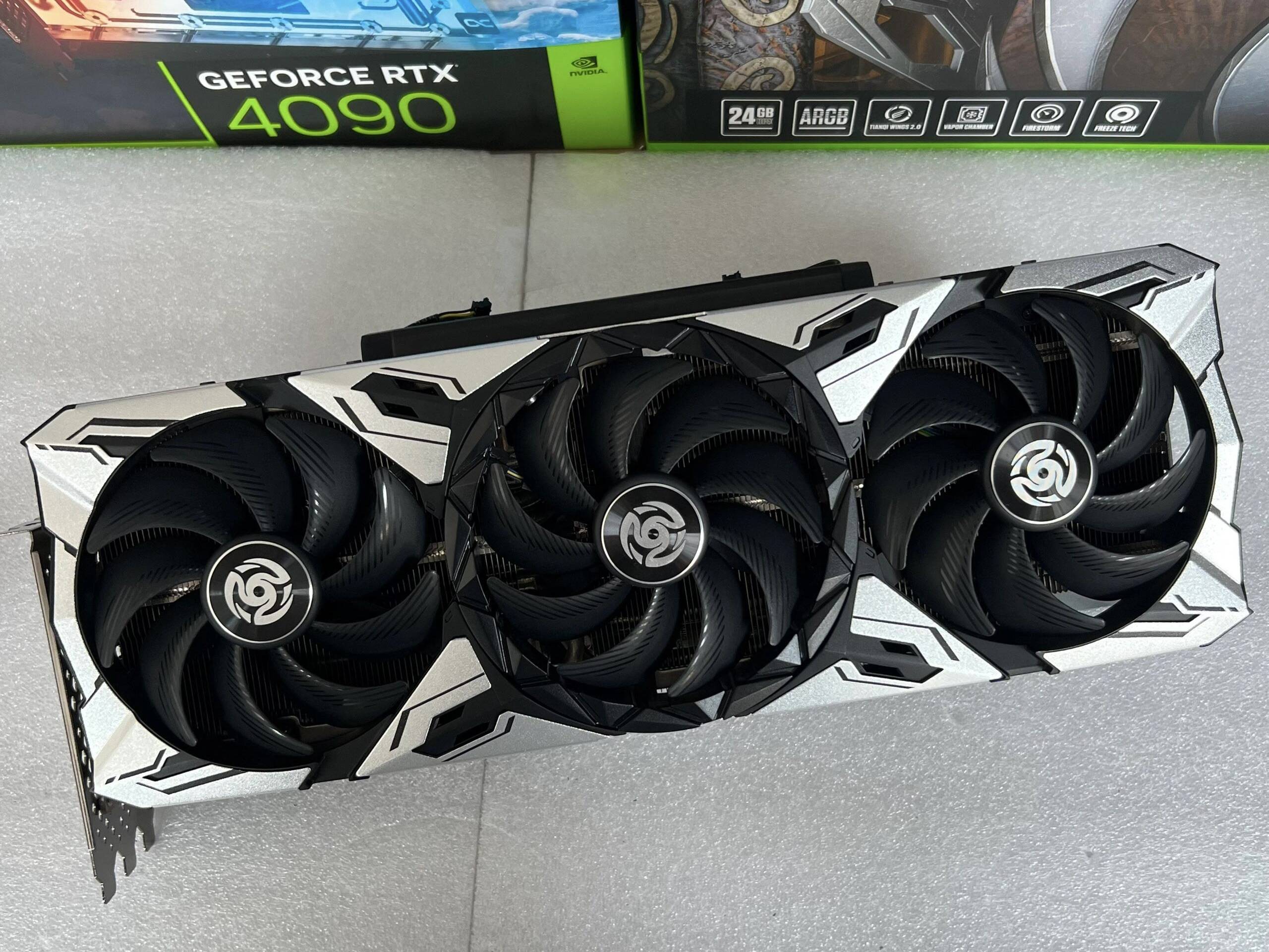 RTX 4090显卡在Aleo区块链项目中具体扮演什么角色？